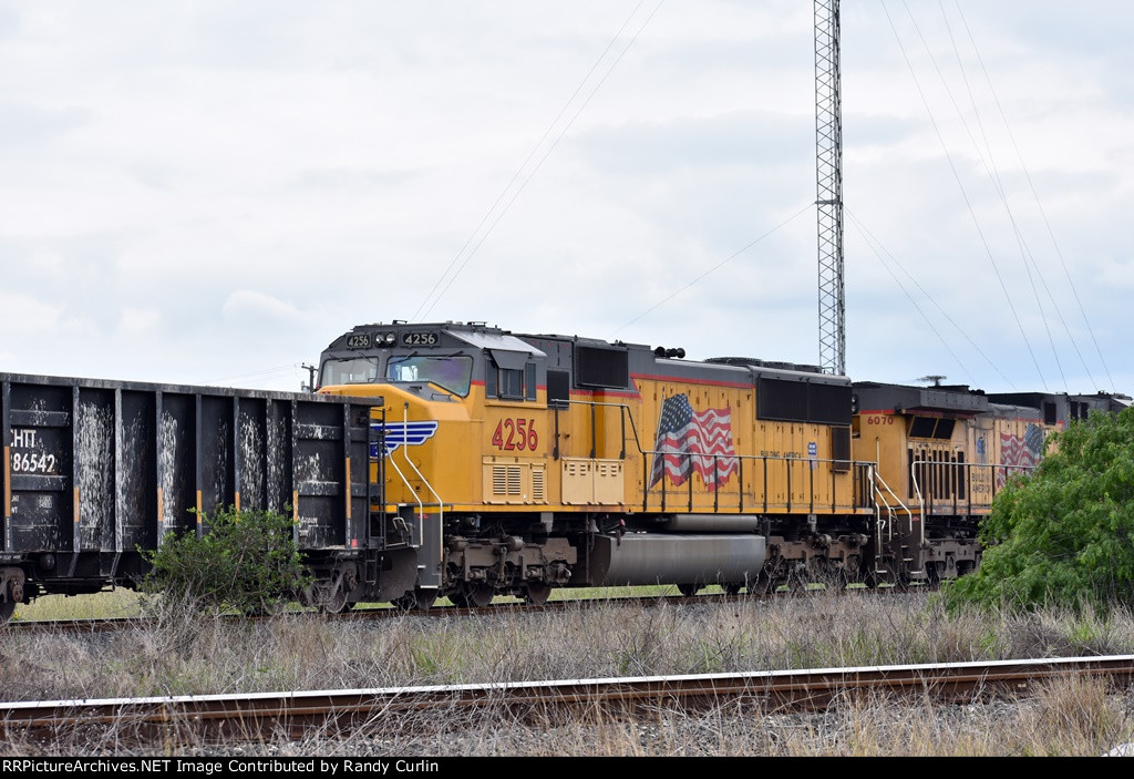 UP 4256 and UP 6070 Rear DPU